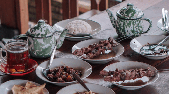 Kuliner Malam Legendaris di Bukittinggi