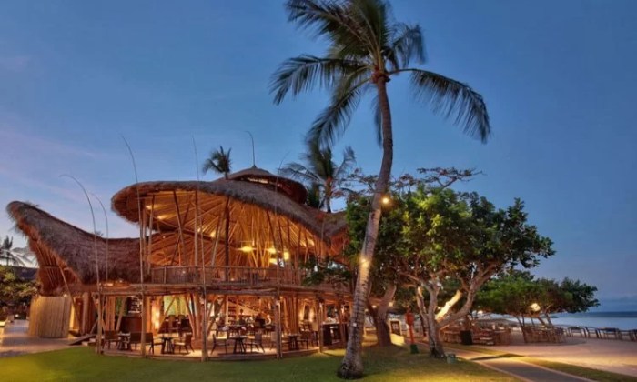 17 Tempat Makan Enak di Bali Favorit Wisatawan - iTrip Tempat Makan Favorit Bule di Bali