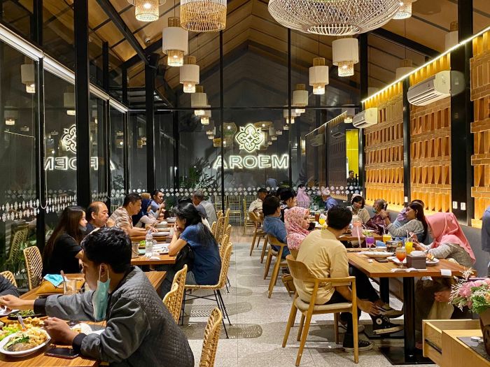 Tempat Makan Favorit Keluarga di Padang