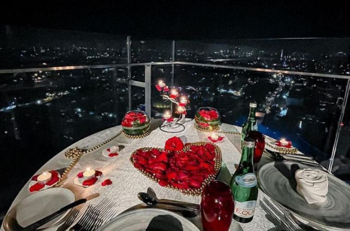 Rekomendasi 10 Fine Dining di Bandung Ini Wajib Anda Coba : Okezone Travel Eksplorasi Kuliner Bandung: Dari Warung ke Fine Dining