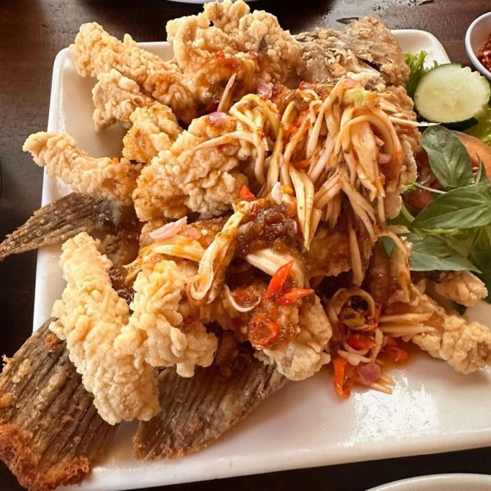 Tempat Makan Hits di G-Walk Surabaya