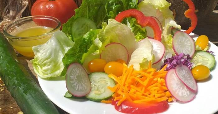 231 resep salad sayuran dressing minyak zaitun lemon enak dan sederhana ... Salad Sayur Mix dengan Dressing Lemon