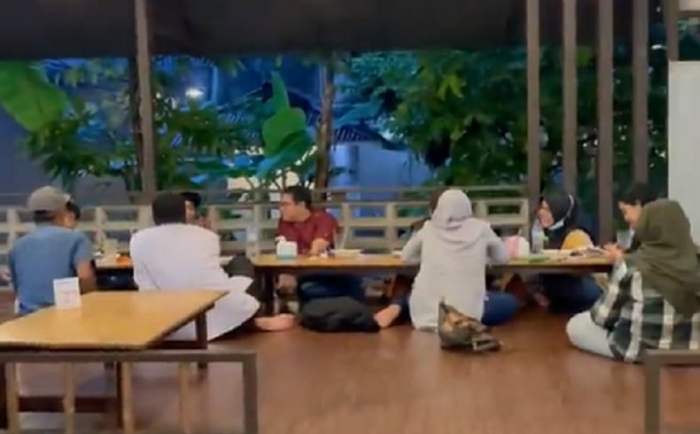 Tempat Makan Malam Hits Anak Muda Kalimantan Timur