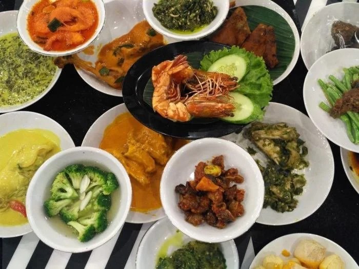 Rekomendasi Tempat Makan Padang Kekinian