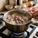 Merebus Daging Kambing Agar Empuk dan Gurih Tanpa Prengus