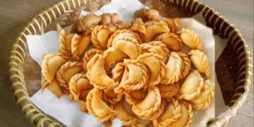Resep Pastel Mini Renyah Tahan Lama untuk Jualan Rumahan dengan Modal Kecil dan Laris