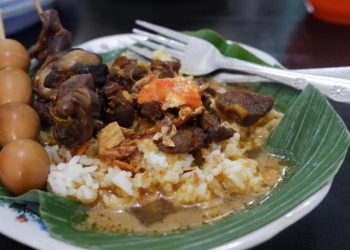 9 Rekomendasi Nasi Gandul Lezat di Semarang 2026 yang Harus Dicicipi