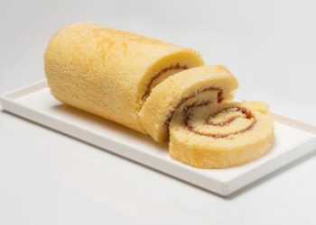 Resep Bolu Gulung Keju Tanpa Oven yang Lembut dan Gurih