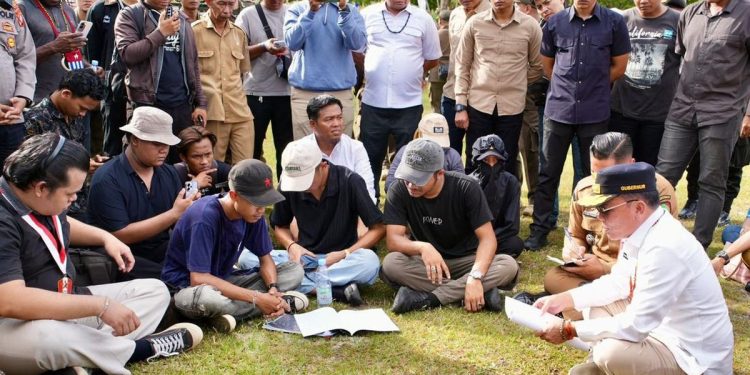 Gubernur Kalteng Agustiar Respon Aspirasi Mahasiswa dan Pekerja