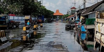 Banjir Rob di Pesisir Surabaya, BMKG Minta Waspada Hingga 21 Mei