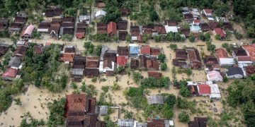 Banjir Menggenangi Semarang, Ribuan Warga Terimbas