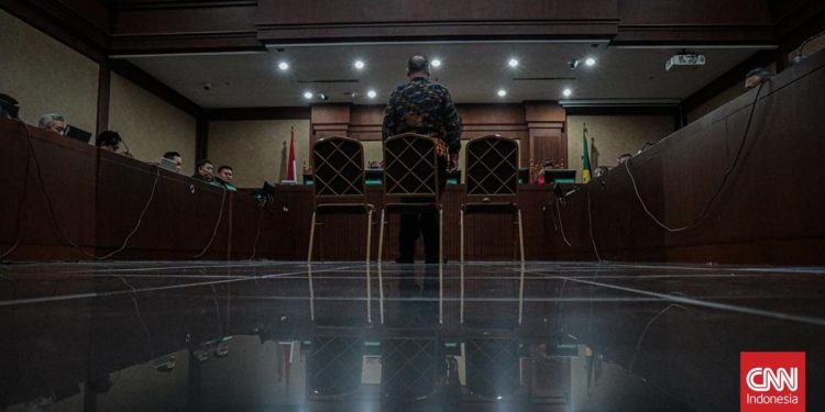 Dua Hakim Menyatakan Pendapat Berbeda Minta Ibam Eks Konsultan Nadiem Dibebaskan