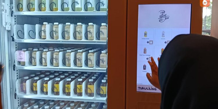 Mencoba Vending Machine Kopi Tuku di Ultah ke-11, Apa yang Akan Diumumkan?
