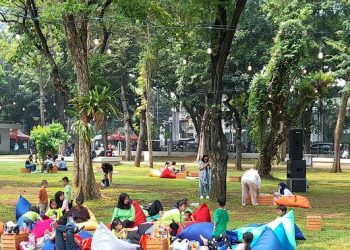 12 Rekomendasi Tempat Makan Dekat Lapangan Banteng Jakarta Restoran Legendaris dan Kafe Populer