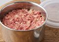 Mengawetkan Daging Kurban Menjadi Kornet Praktis dan Awet untuk Keluarga