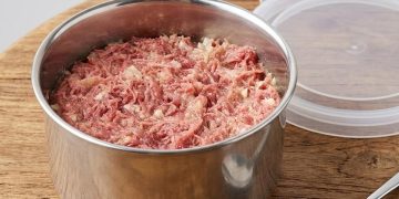 Mengawetkan Daging Kurban Menjadi Kornet Praktis dan Awet untuk Keluarga