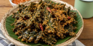Cara Membuat Dendeng Daun Pepaya Pedas Gurih yang Unik dan Tidak Pahit
