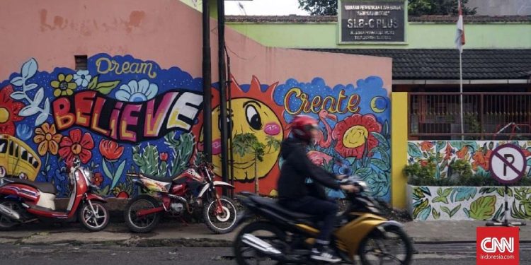 BBM Naik, Walkot Bandung Imbau ASN Tidak Berangkat Kantor Gunakan Kendaraan Pribadi