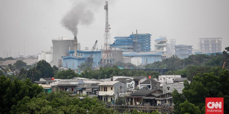 Puluhan Warga Karawaci Melawan Polusi Debu Batu Bara dari Pabrik
