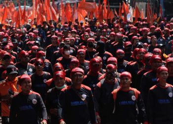 Sekjen dan Satu Juta Tiga Ratus Ribu Anggota Memutuskan Mundur