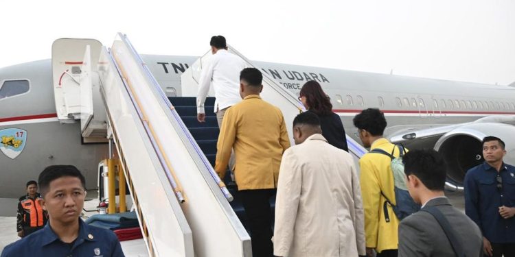 DPR Ingatkan Mahasiswa Untuk Tetap Kritis Saat Kunjungan Kerja Bersama Gibran