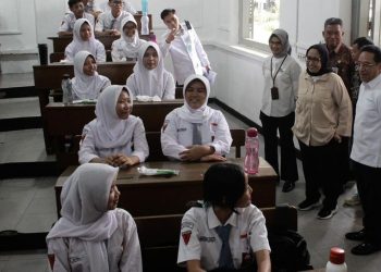 Nanik Deyang Dilantik Sebagai Kepala BGN