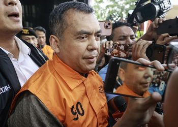 Silmy Karim Dapat Rp100 Juta per Minggu untuk Izin WNA