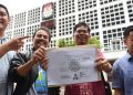 Polisi Periksa Kertas dan Tinta Ijazah Sebelum Menangkap Roy Suryo