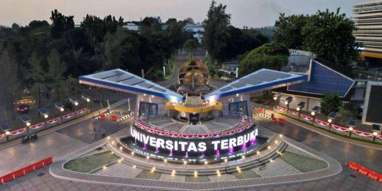 Kuliah Sarjana di Universitas Terbuka Mulai Tujuh Ribu Rupiah Per Hari