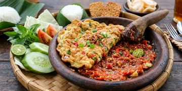 Resep Telur Dadar Penyet dengan Sambal Terasi, Lauk Ekonomis yang Lezat dan Menggugah Selera