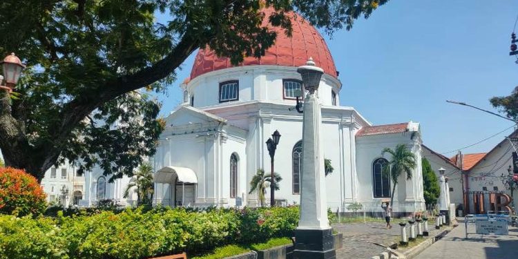 13 Restoran Keluarga di Semarang dengan Pemandangan Menarik 2026 dari Pondok Apung hingga Rooftop