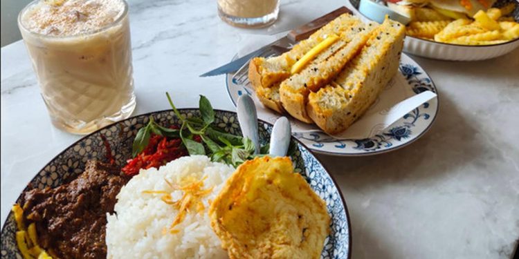 7 Rekomendasi Tempat Makan Nasi Langgi di Cirebon untuk Pencinta Kuliner Tradisional