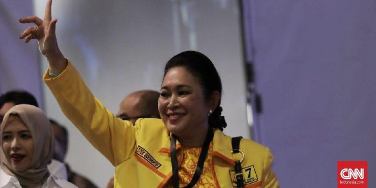 Titiek Soeharto Raih Juara Tiga di Kejuaraan Menembak Kapolri Cup