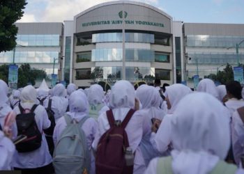 Viral Mahasiswa Unisa Yogya Memakai Busana Wanita Masuk Toilet Mahasiswi