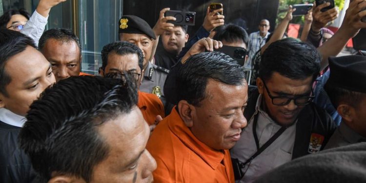 KPK Selidiki Aliran Dana Kasus Pelepasan Hutan oleh Bupati Kuansing