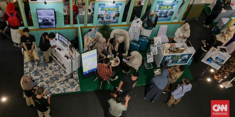 Pengunjung Memadati Islamic Travel Connect 2026 di Kokas
