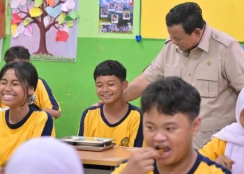 Prabowo Instruksikan Prioritas MBG untuk Kelompok yang Membutuhkan