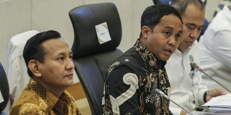 Kasus Bupati Kuansing, Menteri Kehutanan Siap Koordinasi ke KPK untuk Usut Korupsi