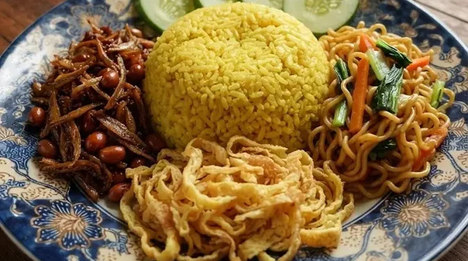 Resep Nasi Kuning Teri Kacang Pulen dan Gurih yang Mudah Dibuat di Rumah