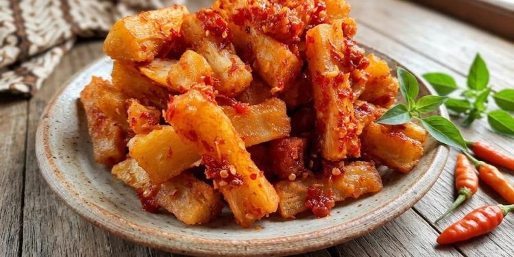 Resep Ubi Goreng Bumbu Balado, Camilan Pedas Renyah yang Sulit Dihentikan