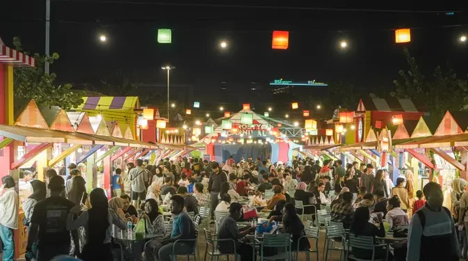 Pasar Senggol Menjadi Hungry Playground dengan 110 Tenant Kuliner dan Konser Gratis