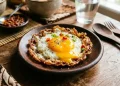 6 Metode Menggoreng Telur Mata Sapi dengan Pinggiran Renyah dan Kuning Meleleh