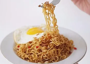 Indonesia Menjadi Negara dengan Konsumsi Mi Instan Terbanyak Kedua di Dunia dengan 14,5 Miliar Porsi