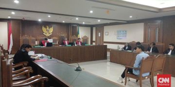 Dituntut 6 Bulan Penjara Khariq Anhar Kasus Timpa Teks Demo Agustus