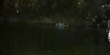 WN Aljazair Berendam di Danau Sunter, Bersikeras Tak Mau Dievakuasi