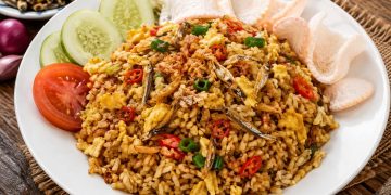 Resep Nasi Goreng Kampung Telur dan Teri yang Gurih Sedap dan Menggugah Selera