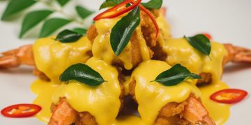 Resep Udang dengan Saus Telur Asin yang Gurih untuk Lauk Makan Keluarga