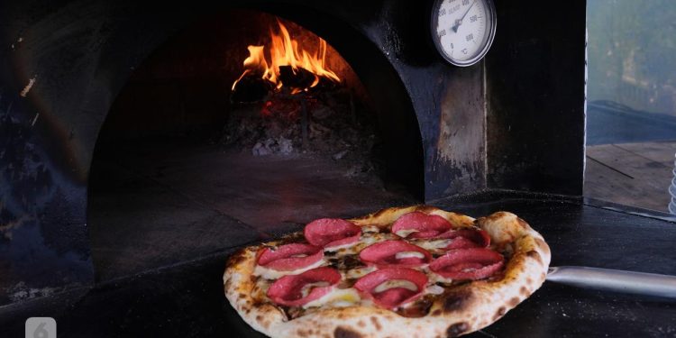 3 Restoran Piza di Kelapa Gading, Salah Satunya Piza Kayu Bakar