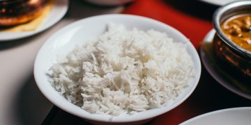 Mengolah Sisa Nasi Menjadi Hidangan Lezat