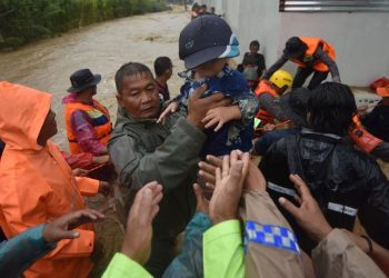 Warga Terdampak Banjir Bandang di Padang, Tim Evakuasi Diterjunkan BPBD